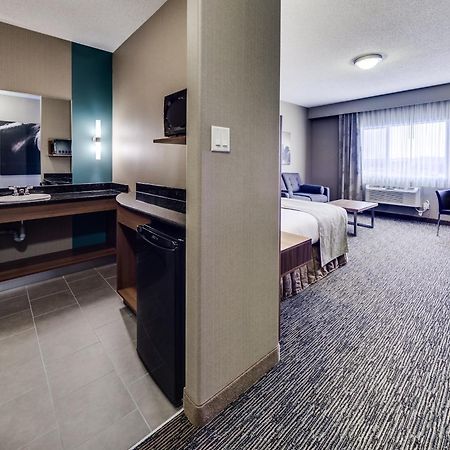 Heritage Inn Hotel & Convention Centre - Pincher Creek Eksteriør billede