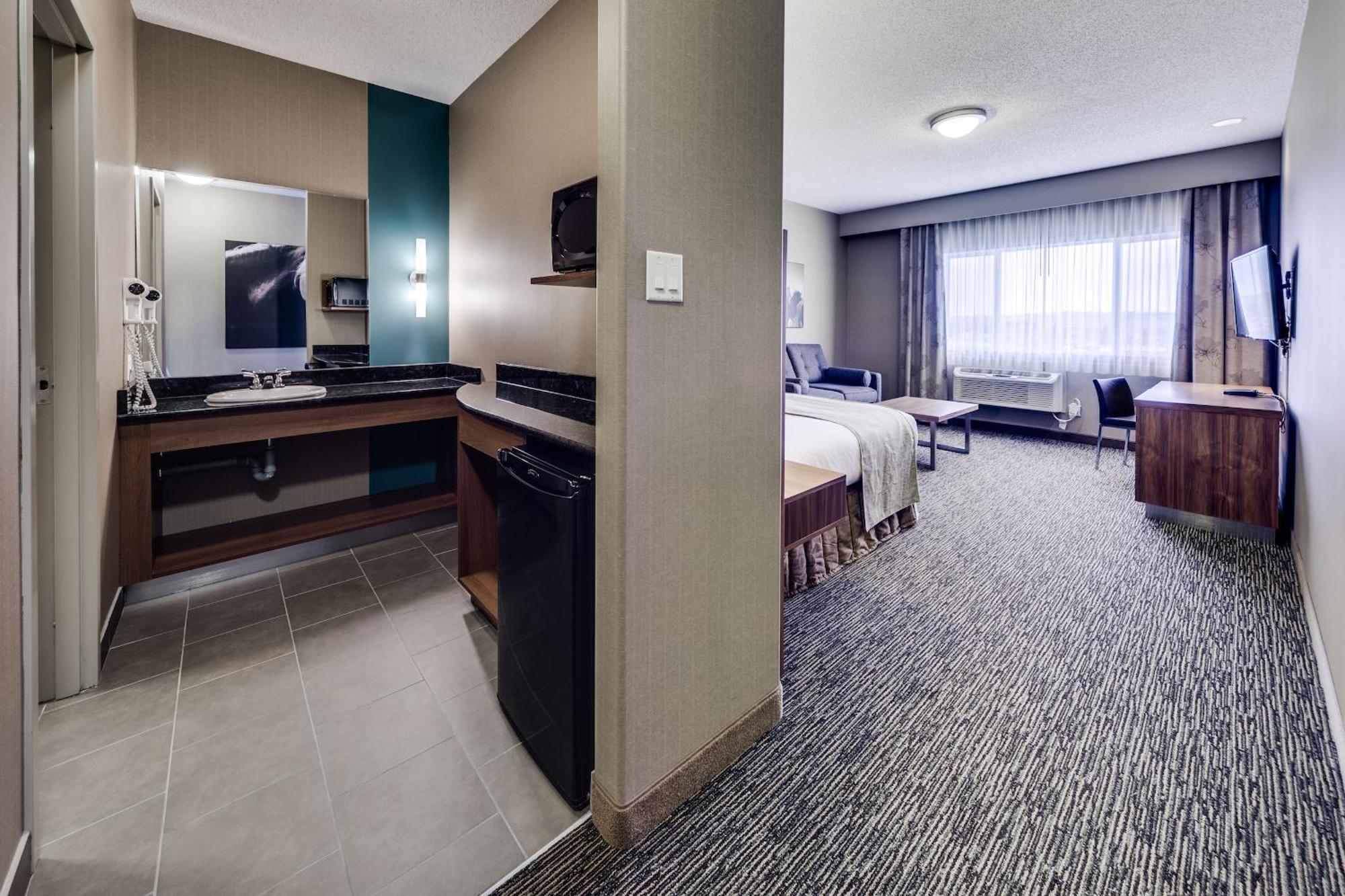 Heritage Inn Hotel & Convention Centre - Pincher Creek Eksteriør billede