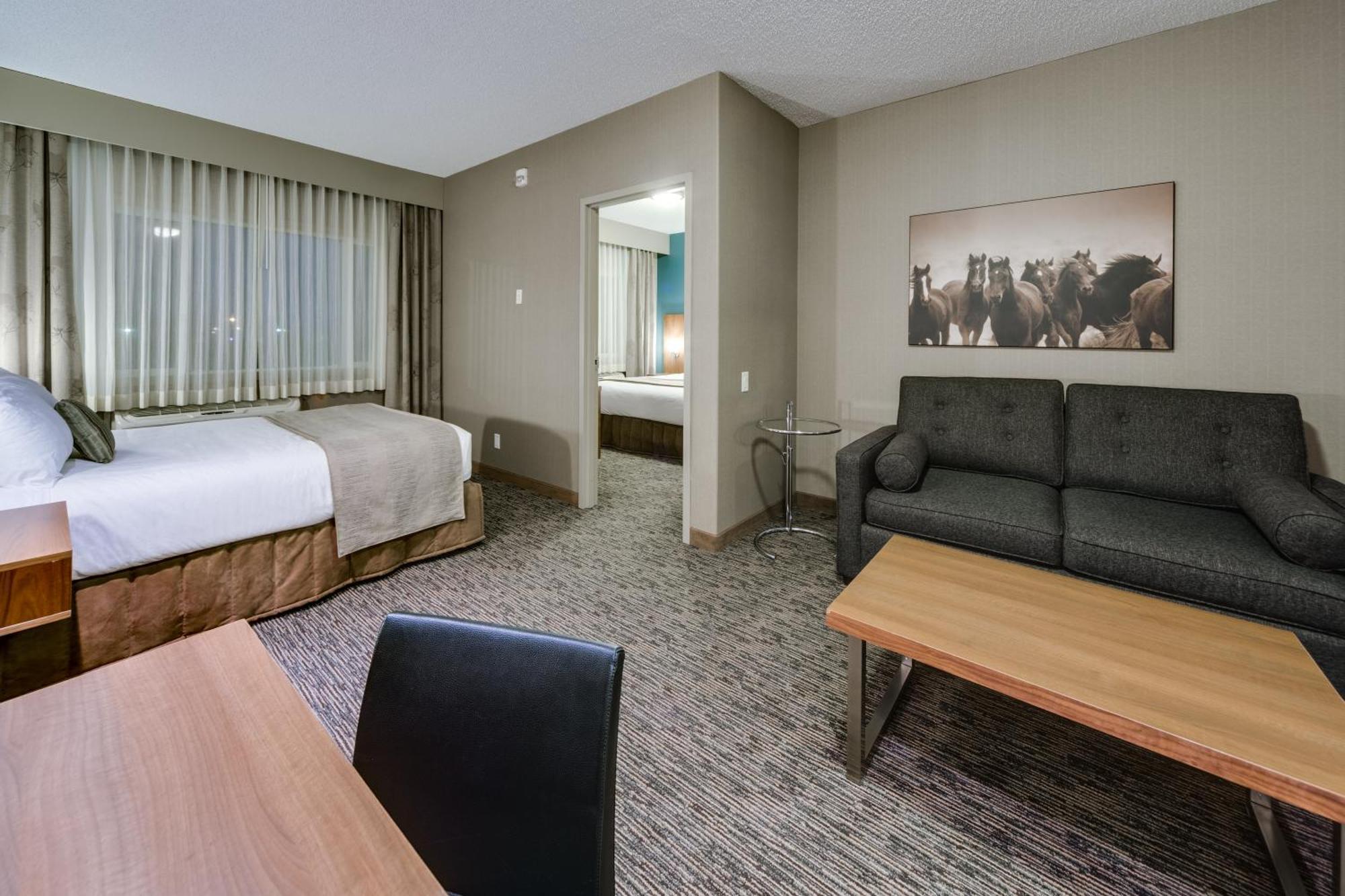 Heritage Inn Hotel & Convention Centre - Pincher Creek Eksteriør billede