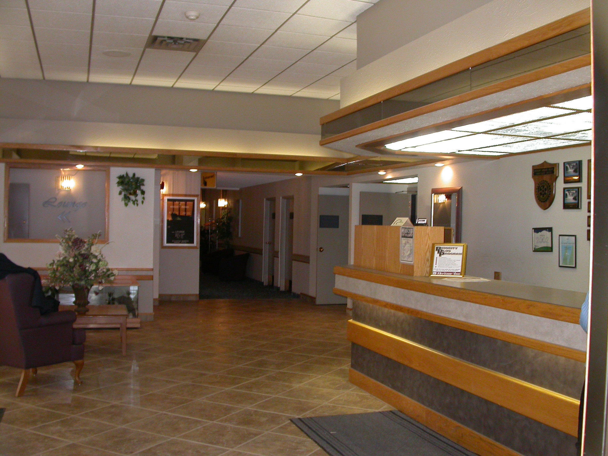 Heritage Inn Hotel & Convention Centre - Pincher Creek Interiør billede